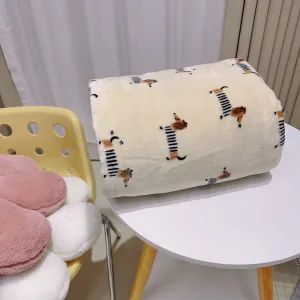 Cartoon Sausage Dog Thickened Flannel Casual Blanket