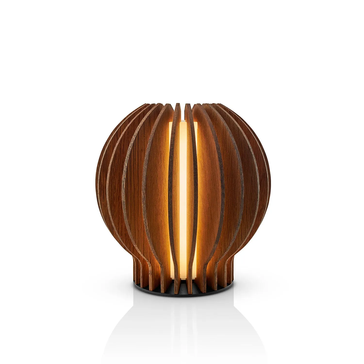 eva solo | radiant round portable table lamp | smoked oak - DC
